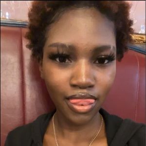 Meet your Posher, Jamiya